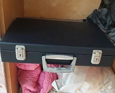 çanta noutbuk: Qara portfel/çantanın təsviri - Material: sərt korpuslu, dəri — 1