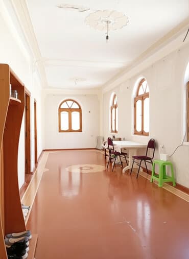 180 kv. m, 4 otaqlı