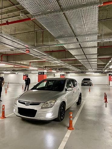 opel zafira 2000: Hyundai i30: 1.6 l | 2008 il Hetçbek — 1