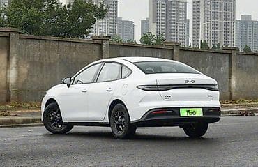Avtomobil satışı: BYD Seal 05: 1.5 l | 2025 il 38000 km Sedan — 2