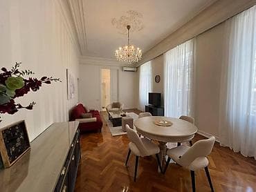 Mənzillər: İcarəyə verilir 2 otaqlı köhnə tikili 80 m², Sahil m. Kateqoriya — 3