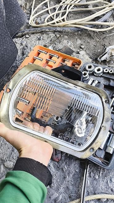 бампер для мерседес 124: Moskiviç fara — 1