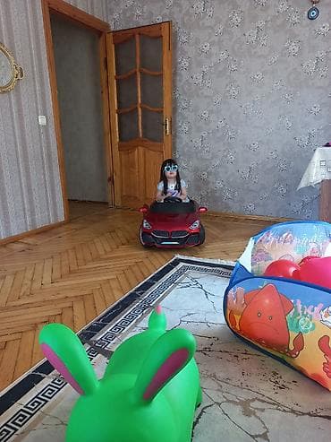 ev masin: Uşaqlar üçün elektrikli miniatür avtomobil - Rəng: qırmızı, sport — 1