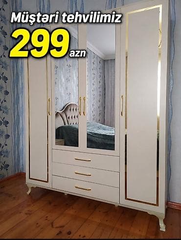 mebel stul: Ağ rəngli, güzgülü qapılara sahib paltar şkafı. Dizayn: qızılı dekor — 1