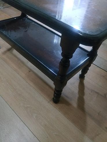 embawood divan: Dördbucaq masa, Açılmayan, Təkərsiz, Taxta, Zəmanətsiz — 3