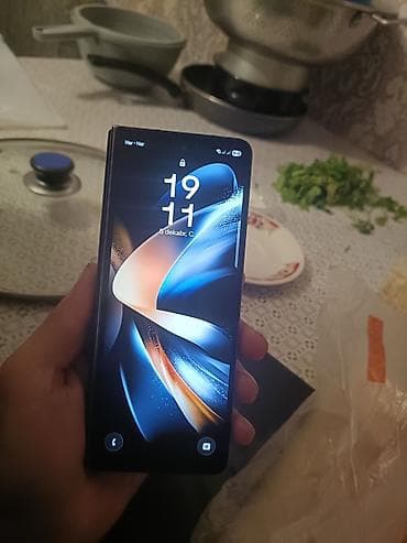 kran kamera: Samsung Galaxy Z Fold 4, rəng - Qara, Qırıq — 4