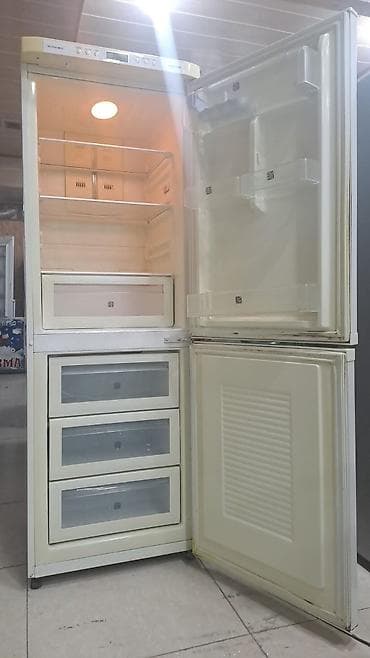 Фото и видеокамеры: 2 двери Samsung Холодильник Продажа, цвет - Белый — 1
