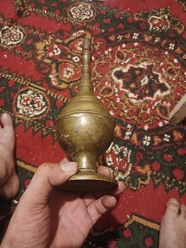 Bir vaza, Mis lalafo.az -da Bir vaza, Mis