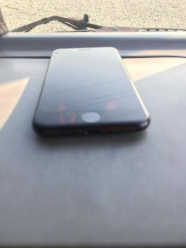 nomre satisi ve sifarisi: IPhone SE 2020, Qara, Barmaq izi — 10