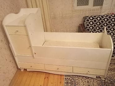 Oğlan və qız üçün, Dördbucaq, Beşik, Dəstsiz, Matras ilə, Yellənmə mexanizmsiz