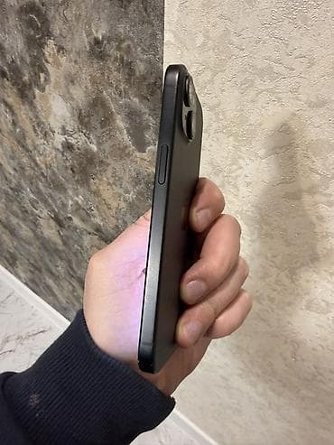 iphone platası: IPhone 15, Qara — 4