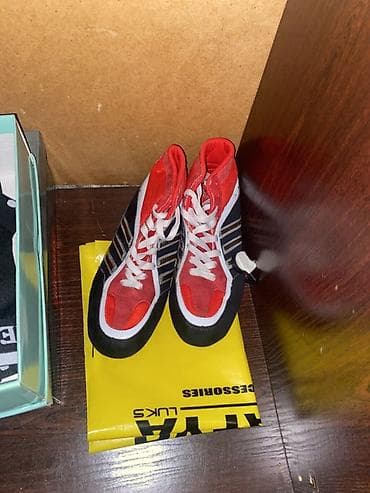 kross evado 1: Məhsul: Boks dəsti (elcek 20 azn) - Boks əlcəkləri: Everlast markası — 2