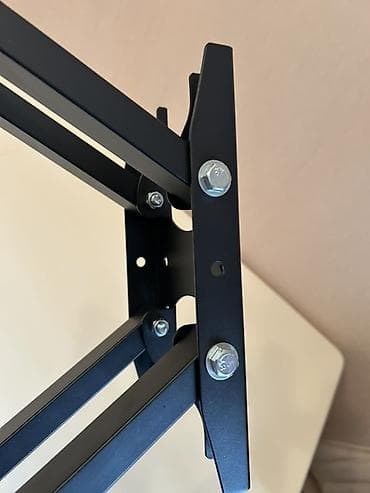 kronşteyn: Divar üçün universalmontaj dayağı – TV və monitorlar üçün - Material — 4