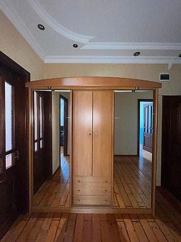 2el dolablar: İşlənmiş, 6 qapı, Təkərli, Qəhvəyi, Açılan, Düz dolab — 3