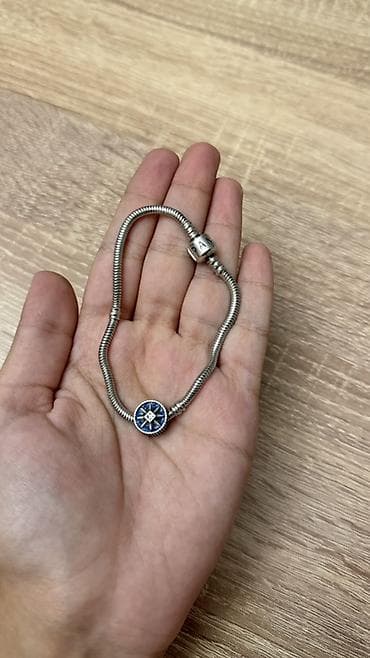 bil: Gümüş rəngli charm bilərzik Pandora bilerzik.120azn alınıb son yeri — 2
