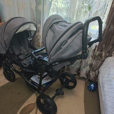 Uşaq geyimi və ayaqqabıları: Əkizlər üçün araba — 1