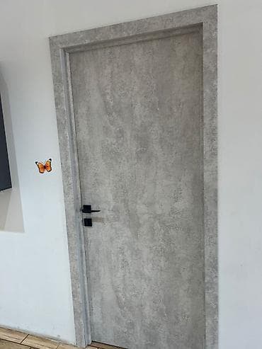 SAMİRƏ 🦋 3 ədəd Təzə kimi qapı satılır Ölcü 80/2 mt Qiymət cəmi 220