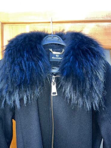 kəsilmiş əl şəkilləri: Kaşmir palto. 36-38 ölçü. Çox keyfiyyətlidir. 1-2 dəfə geyinilib — 2