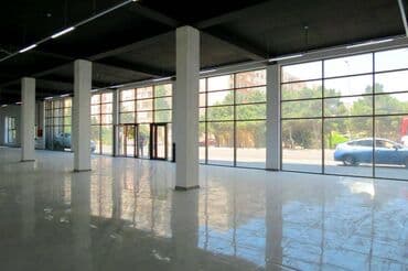 korpu mərasim evi: Hər profilə uyğun. 1500 Kv.m Yeni təmirdən çıxmış qabağı tam şüşəli 2 — 5