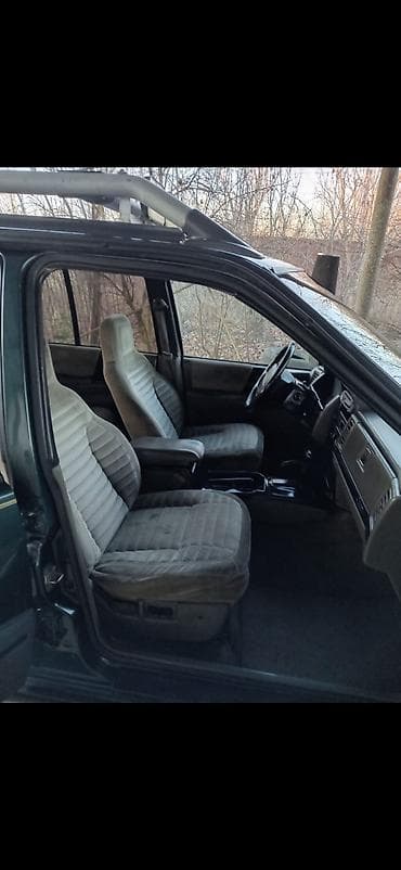 masin cip: Jeep Grand Cherokee: 4 l | 1994 il 280000 km Ofrouder/SUV — 7