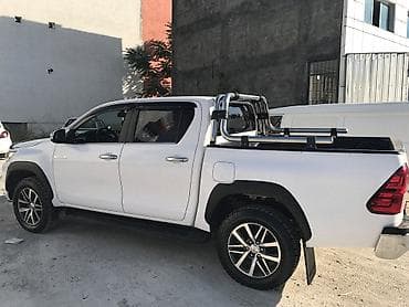 Toyota Hilux Ahtapot Rollbar Davamlı və paslanmayan material Geriyə