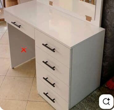 Ağ rəngdə masa və güzgü dəsti - Material: laminant/MDF-laminat tipli