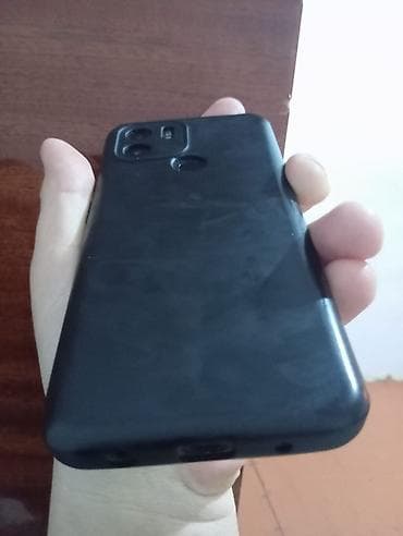 Smartfon – Android Xüsusiyyətlər: - Ekran: damla formalı ön kamera