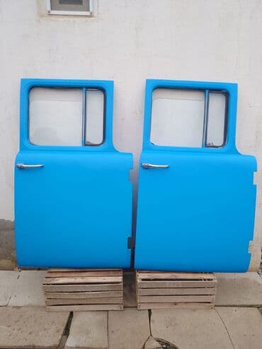 qapi zili: Zil marka 2 ədə qapı ön bufer və yanacaq çəni. Yaxşı vəziyyətdədir — 2