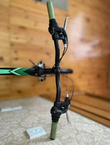 velosiped isma: START markalı, qara və yaşıl rənglərdə olan dağ velosipedi. Dağ — 4