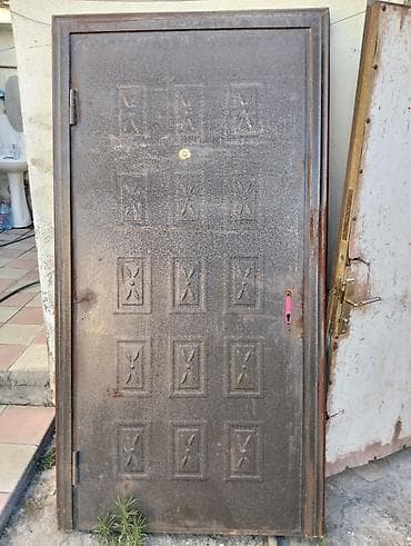 Məhsul: Dəmir giriş qapısı (korpus və çərçivə ilə) Xüsusiyyətlər: - lalafo.az -da Məhsul: Dəmir giriş qapısı (korpus və çərçivə ilə) Xüsusiyyətlər: -