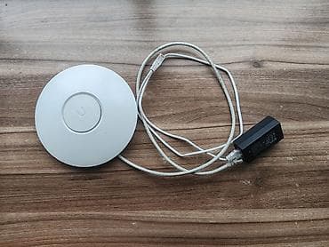 modem satilir: Ubiquiti UniFi AP 300Mbps 2.4GHz + PoE Adapter və Ethernet Kabeli — 1