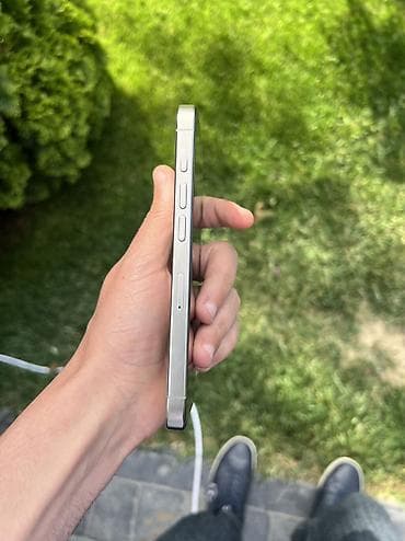 iphone 16 pro max ikinci el: IPhone 15 Pro, 128 GB, Natural Titanium, Simsiz şarj, Face ID — 4