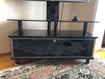 İşlənmiş, Düz TV altlığı, Polkalı, Şüşəli — 5