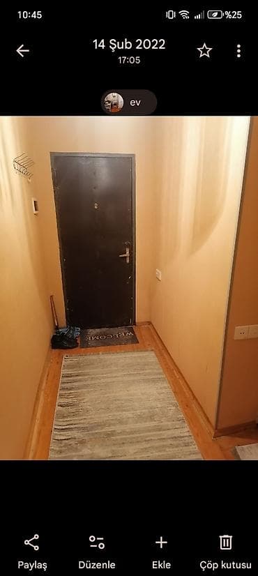 5 mərtəbəli binanın birinci mərtəbəsi. Yaşamaq üçün hər bir şərait