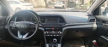 masin oturacaqi: Hyundai sedan salonu – geniş və funksional interyer - Multifunksiyalı — 1