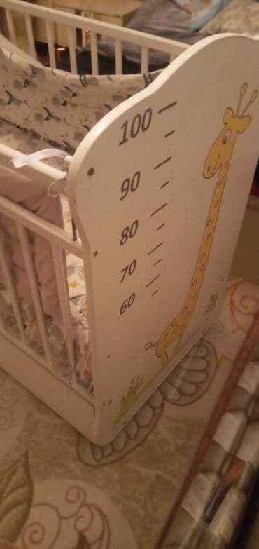 ikinci əl uşaq carpayısı: Oğlan və qız üçün, İşlənmiş, Beşik, Matras ilə, Yellənmə mexanizm ilə — 4