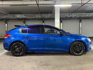 1000 manata masin: Chevrolet Cruze: 1.8 l | 2011 il 237 km Hetçbek — 8