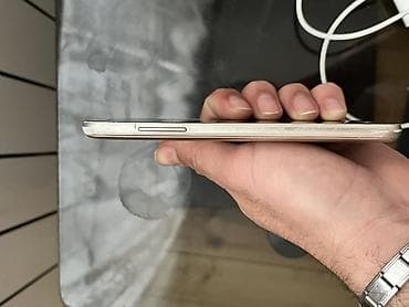 samsung galaxy 8: Samsung Galaxy J5, 8 GB, rəng - Qızılı, İki sim kartlı — 3