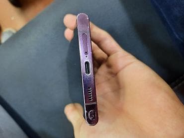 samsung level u: Samsung Galaxy S22 Ultra, rəng - Bənövşəyi, Simsiz şarj — 4