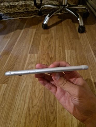 ayfon 7 32: IPhone 8, Ağ, Barmaq izi — 3