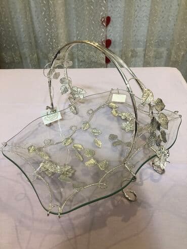 corek qablari: İşlənməyib,qutusundadır.Birkası ustündədir — 1