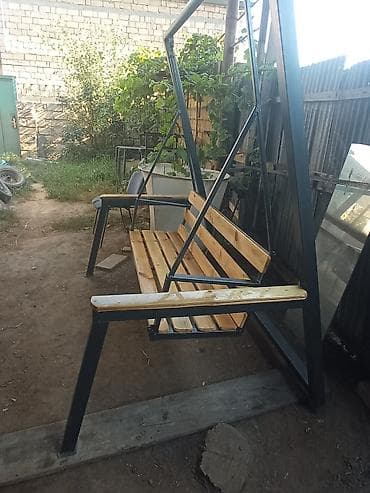plastmas stul: 60x60 orofilnən yıgılıb.qiymət 300m möhkəm karkas; A‑şəkilli dayaqlar — 2