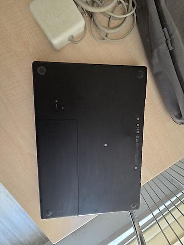 mac pudra: Apple MacBook (qara rəng, polykarbonat gövdə) – klassik model - Ekran — 4