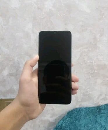 телефон fly iq4404: Smartfon – dördlü kamera dizaynı, gradient arxa panel Xüsusiyyətlər — 2