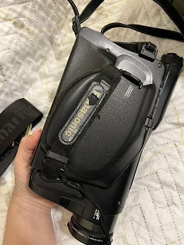 mini dv kamera: Panasonic NV-RX10EN Slim Palmcorder – VHS-C videokamera islekdi. 20ile — 5