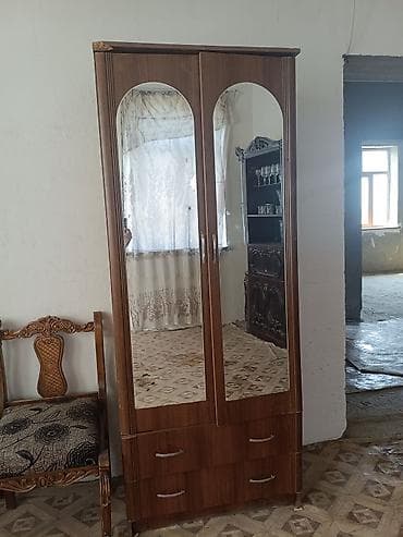 paltar dolabi ikinci el: İşlənmiş, 4 qapılı, Güzgülü, Sarı, Taxta, Açılan, Düz dolab — 1