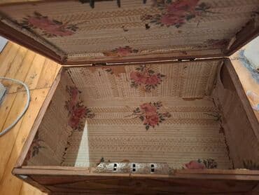 qedimi mirvari: Antikvar əşyalar satılır. Saldıqca (açarı yoxdur) Znaçoklar Qədim — 5