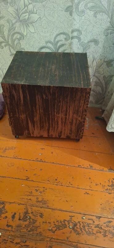 soya mumu: Taxta tək-türlü şkaf/konsol sef - Material: ağac - Rəng: tünd — 3