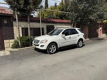 mersedes kapot: Mercedes-Benz M-Class: 3.5 l | 2008 il Ofrouder/SUV — 2