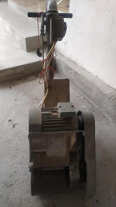 taxt demirleri: Parket döşəmələr üçün elektrikli slif maşını Məhsulun təsviri: - — 3